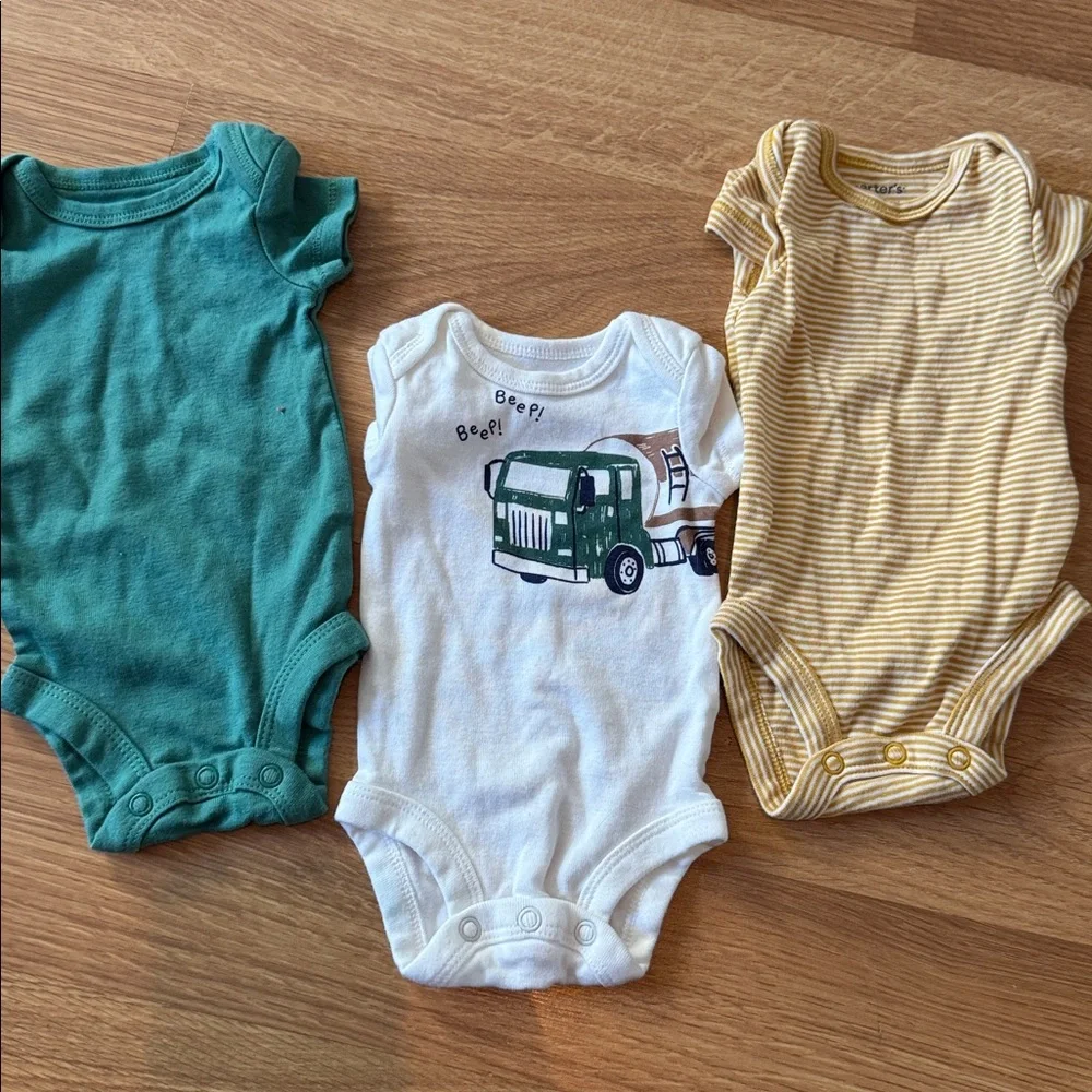 Carter’s Newborn 5 Pack Construction Truck Onesie set